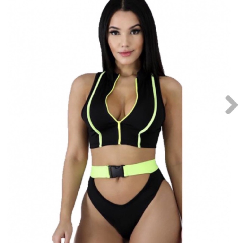 Women’s 2pc swimsuit